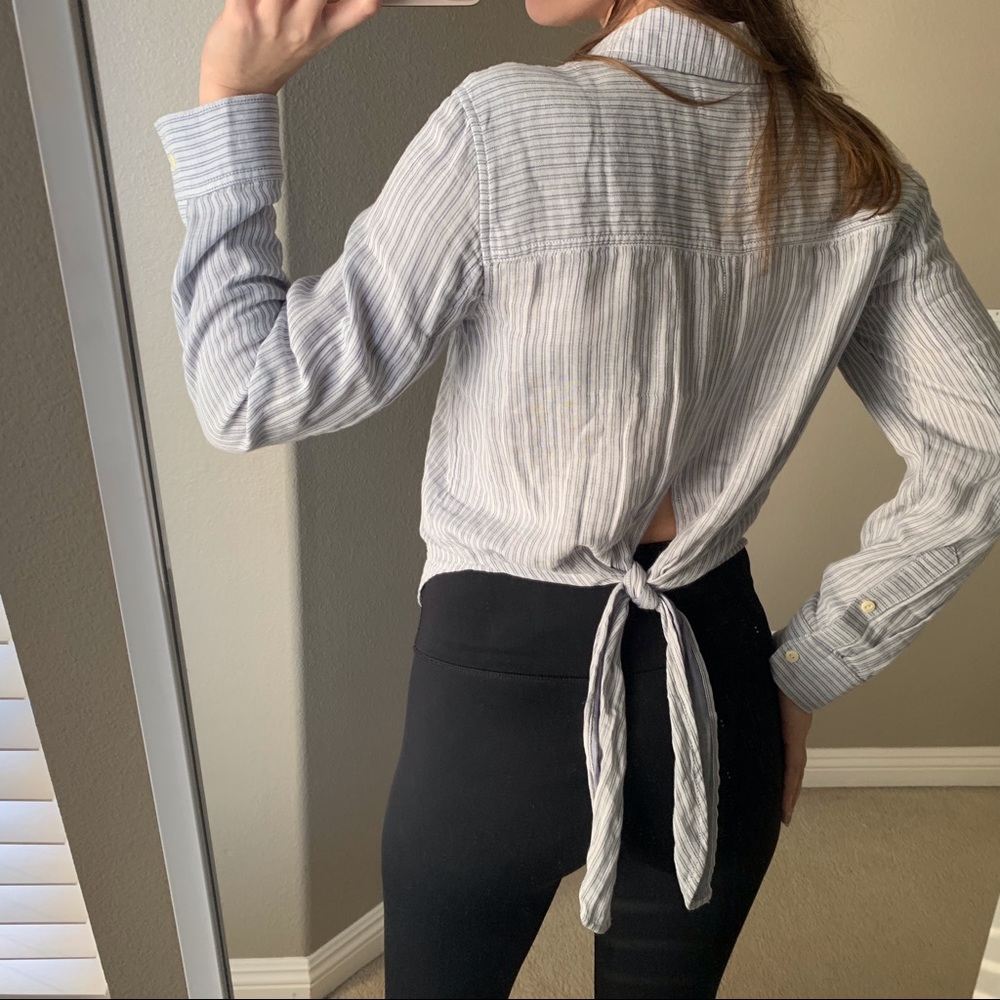 Madewell White and Light Gray Striped Button-Down Tie-Back Shirt